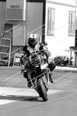 media/Mar-20-2023-Moto Forza (Mon) [[d0bbc59e78]]/Around the Pits/